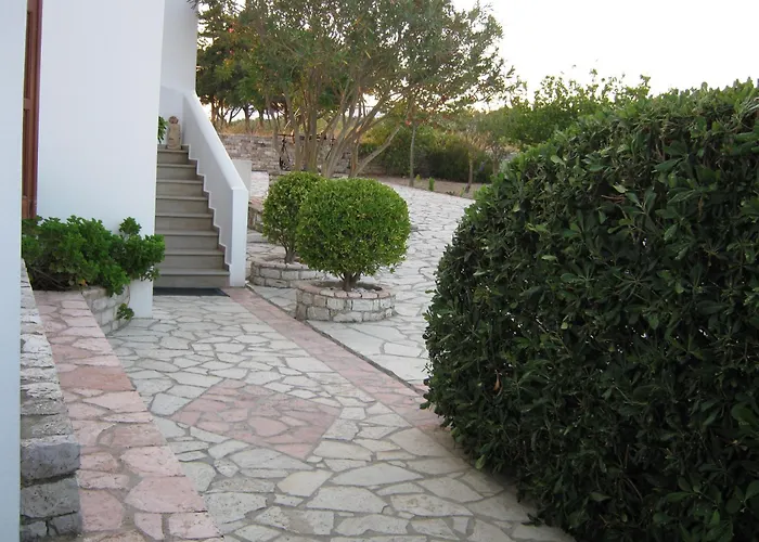 Cerigo House *
